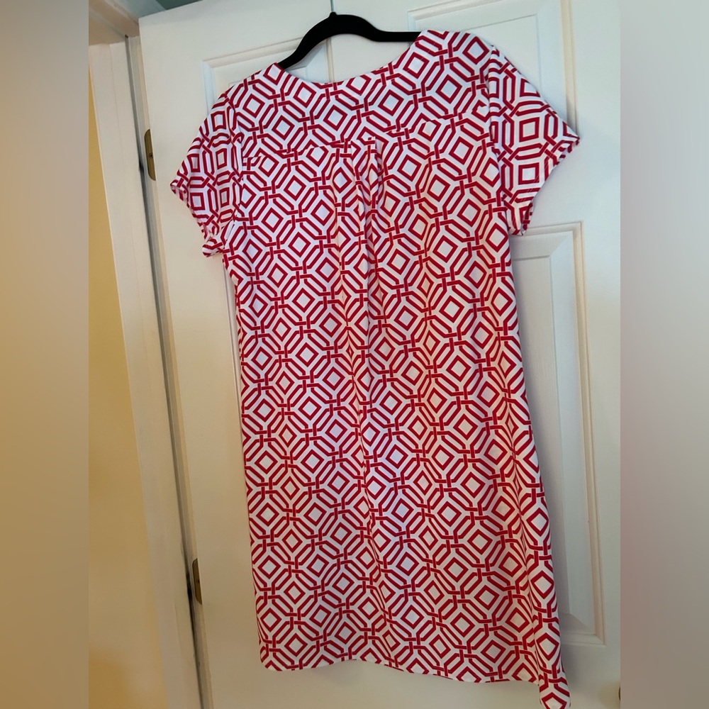 NWT Jude Connally Women’s short sleeve red/white geo print dress. Sz.L. - Picture 2 of 6
